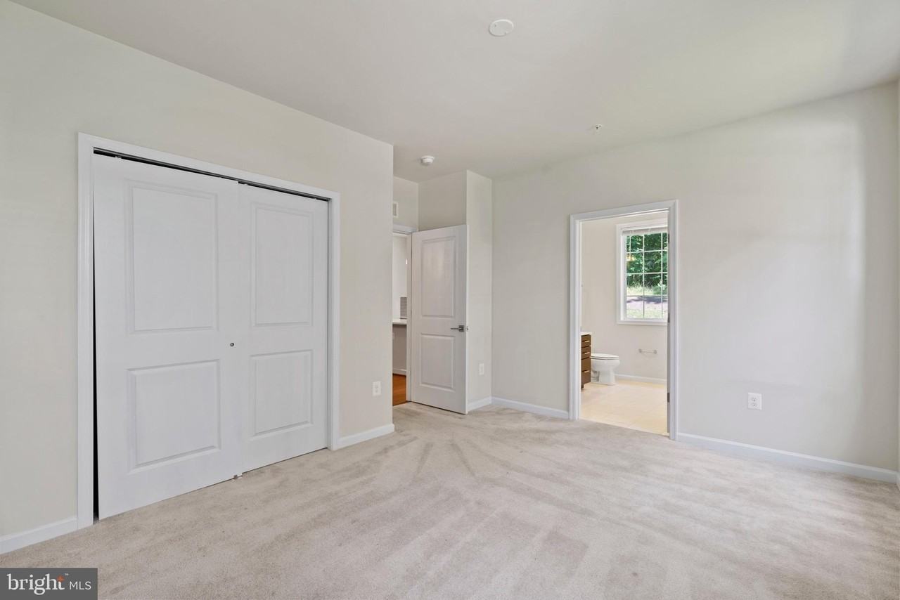 23235 Milltown Knoll Sq Unit 117 - Photo 3 of 23