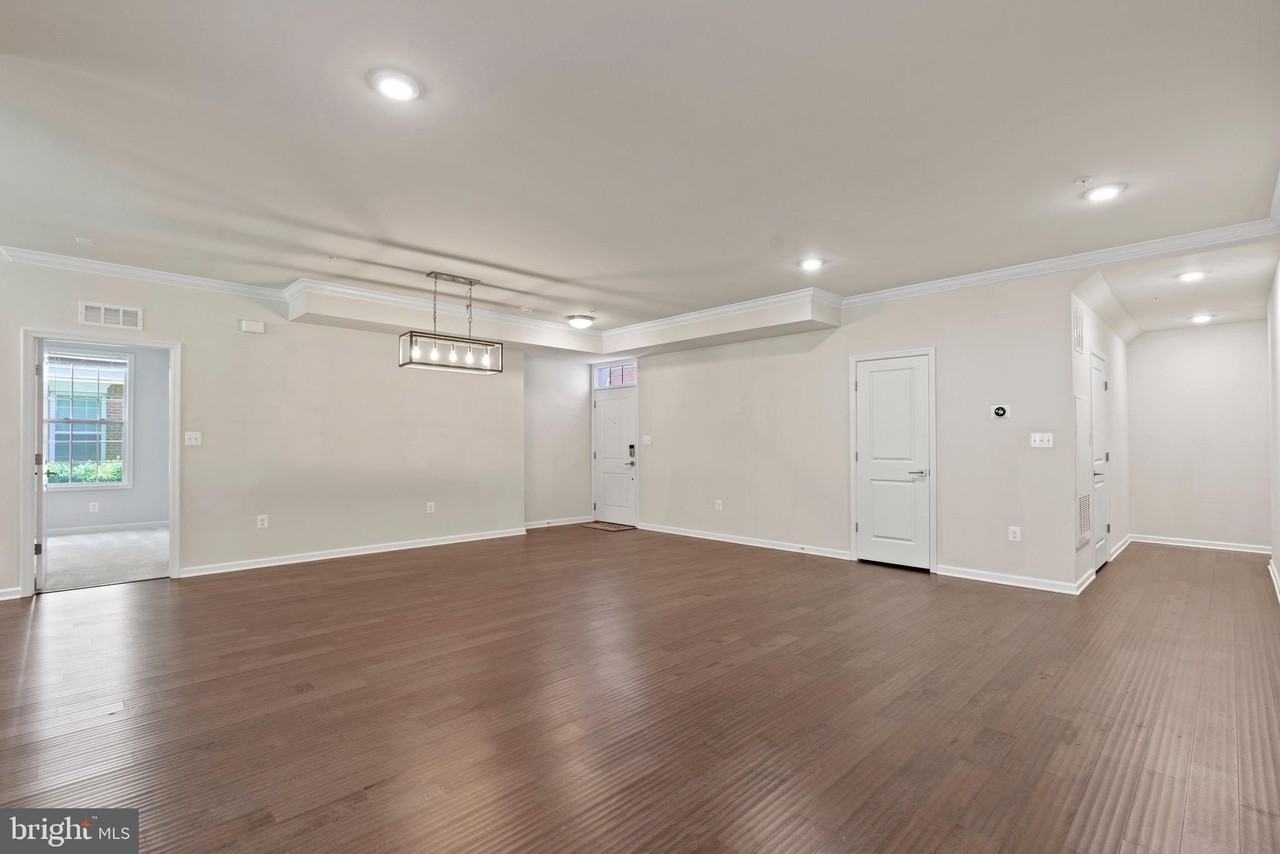 23235 Milltown Knoll Sq Unit 117 - Photo 5 of 23