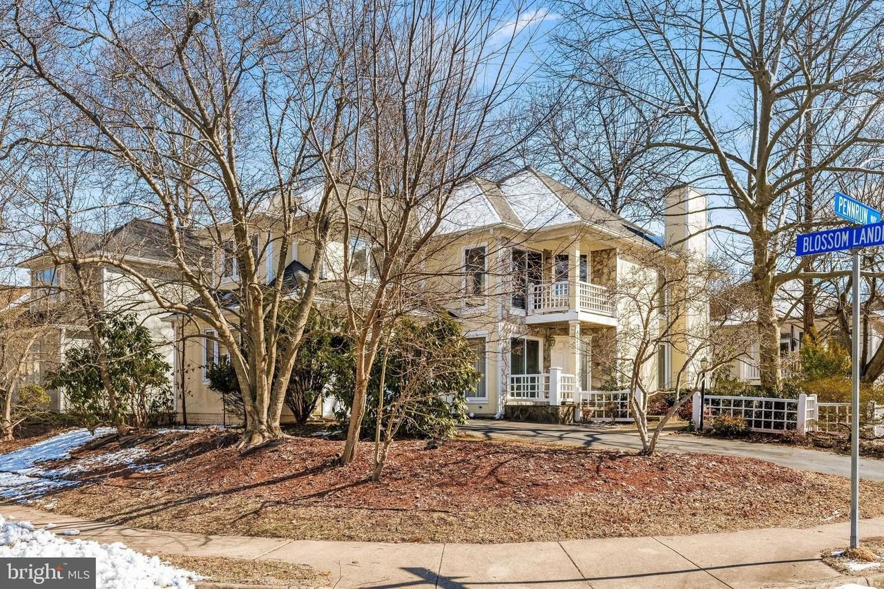 47672 Pennrun Way - Photo 3 of 50