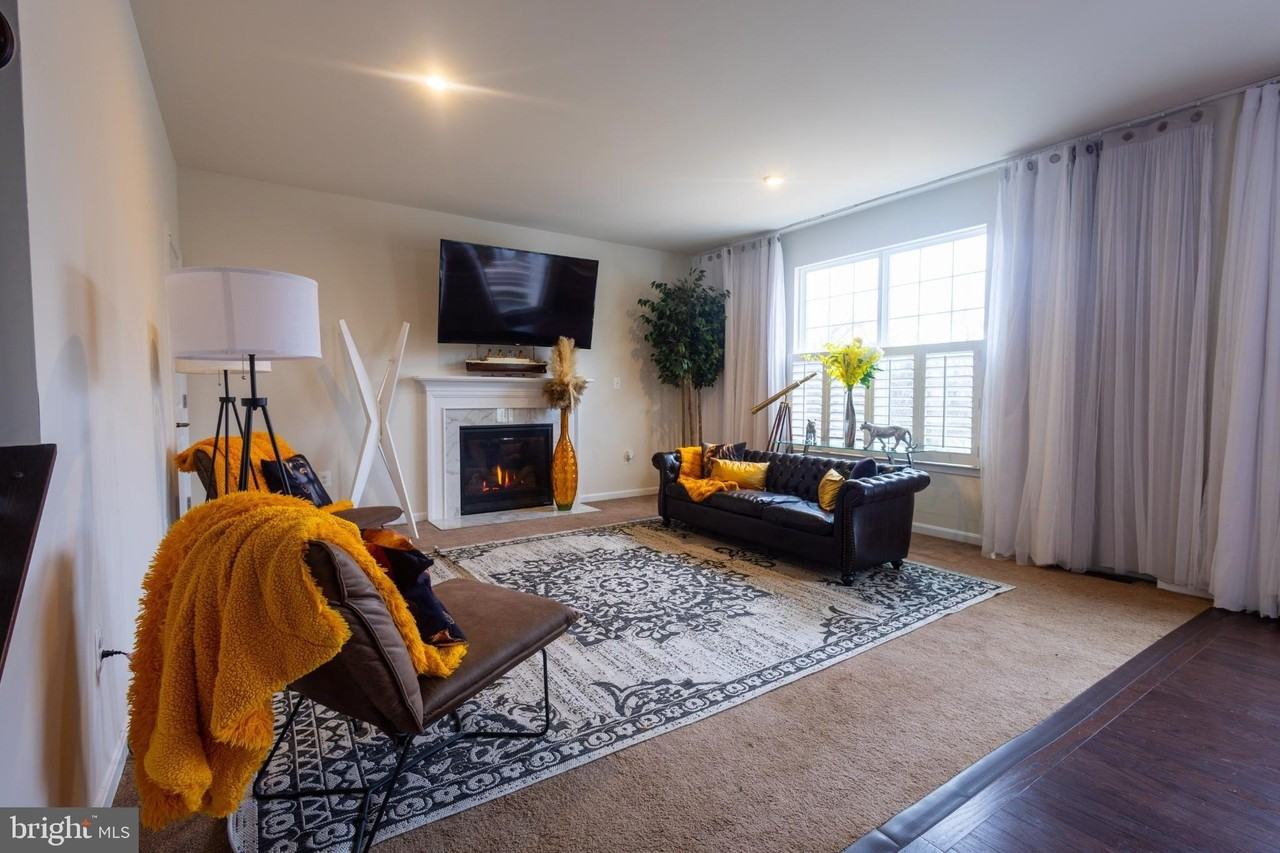 16028 Eagle Roost Ct - Photo 3 of 29