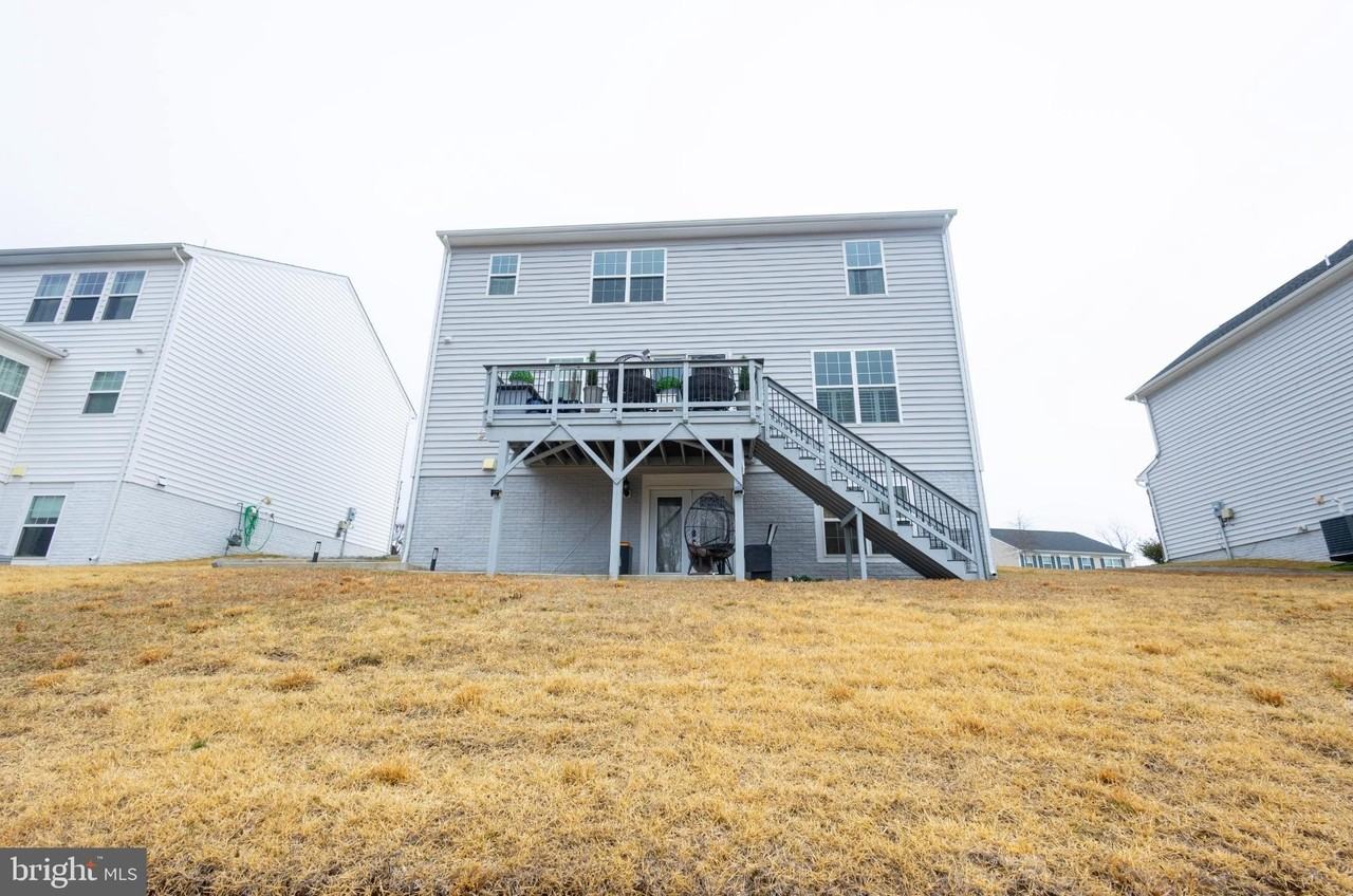 16028 Eagle Roost Ct - Photo 5 of 29