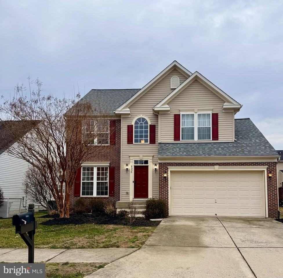 9330 Birch Cliff Dr - Photo 2 of 33