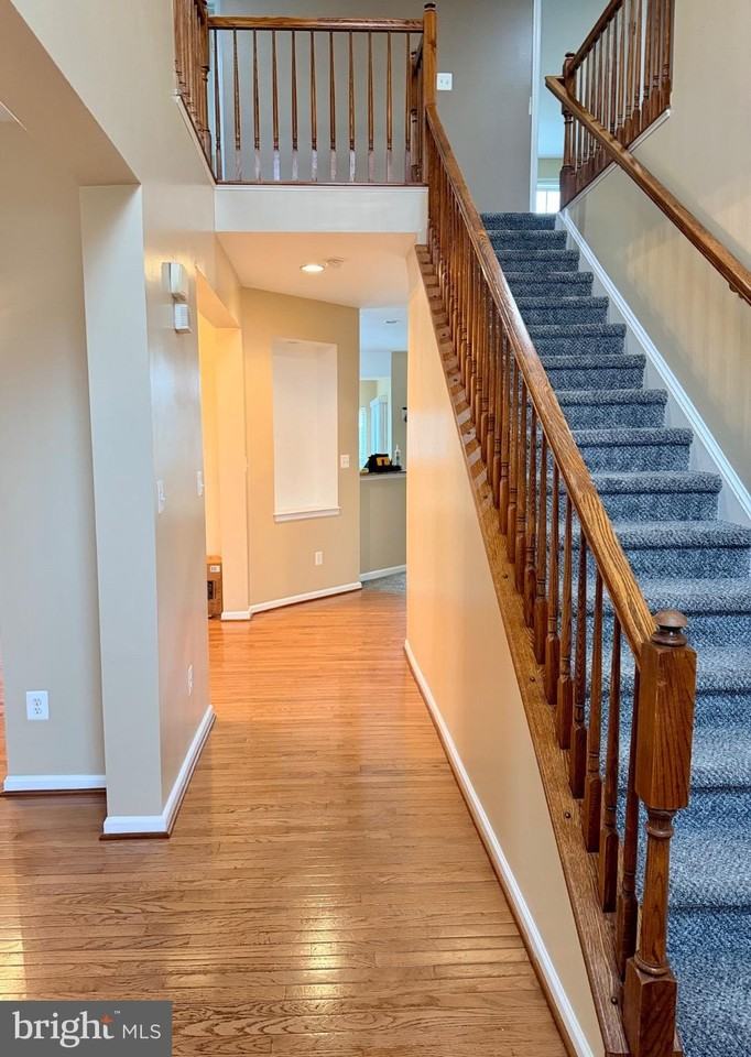 9330 Birch Cliff Dr - Photo 3 of 33