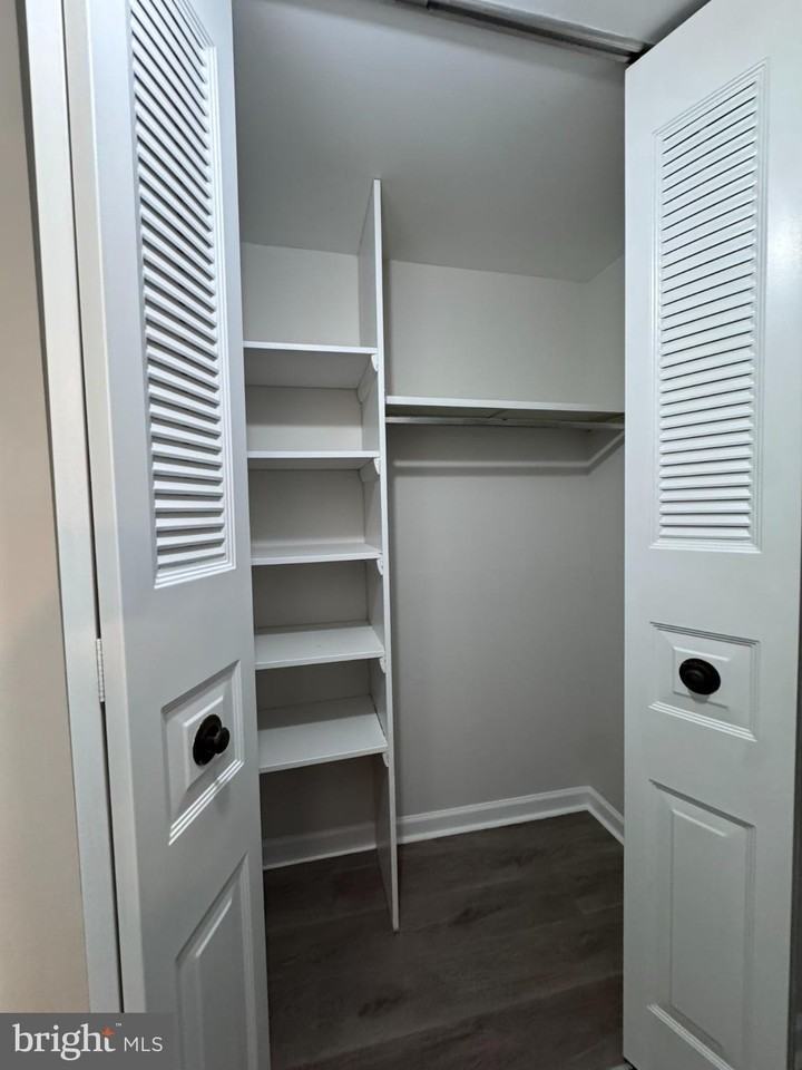 76 Devonne Dr - Photo 4 of 8