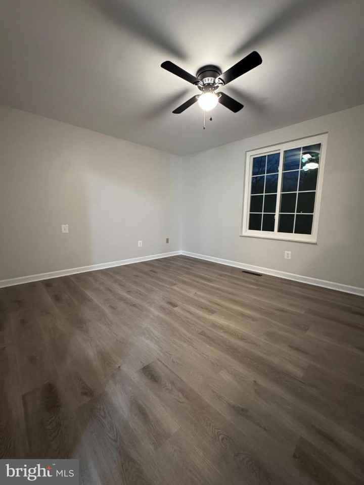 76 Devonne Dr - Photo 7 of 8