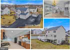 featured image of 448 Thayers Gull Dr