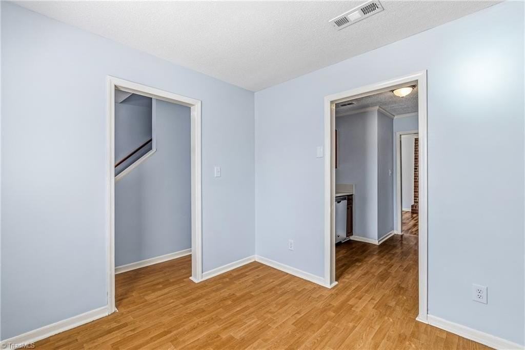 327 Mar Don Hills Ct - Photo 4 of 27