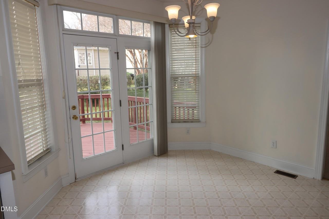 3319 Swinford Ct - Photo 7 of 18