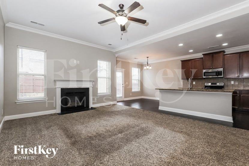 1138 Diamond Xing - Photo 5 of 18