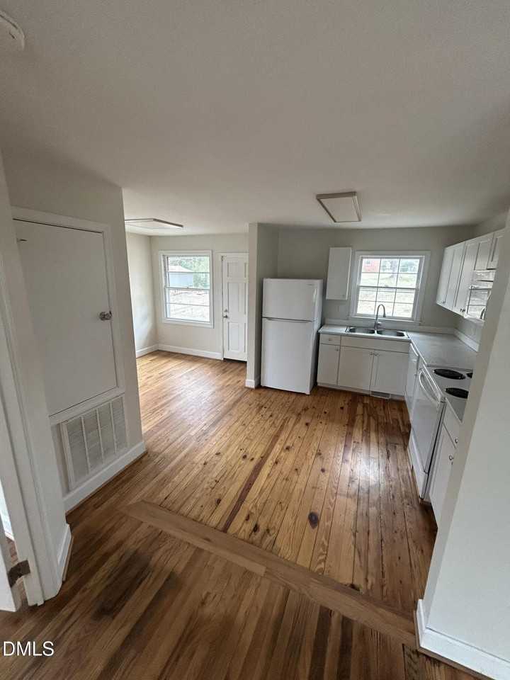 2736 Layden St - Photo 2 of 13