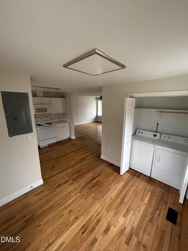 2736 Layden St - Photo 4 of 13