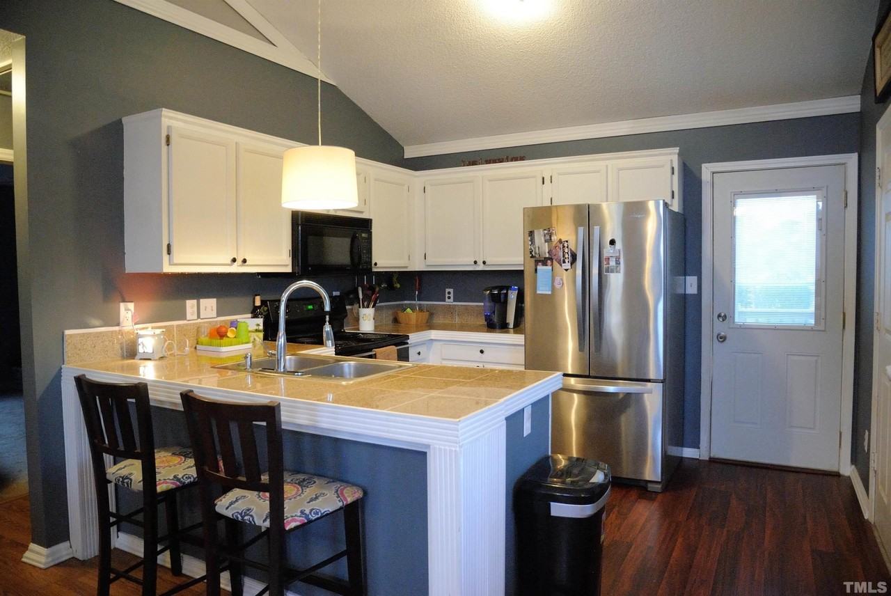 4125 Cobble Ct - Photo 2 of 12