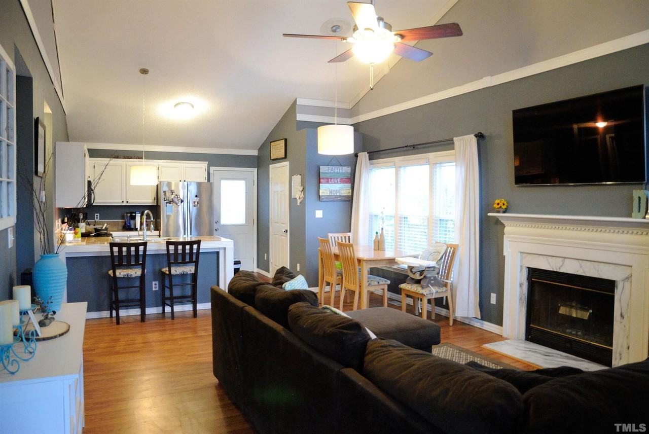 4125 Cobble Ct - Photo 4 of 12