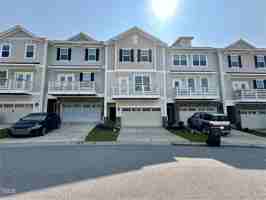 featured image of 2227 Chattering Lory Ln