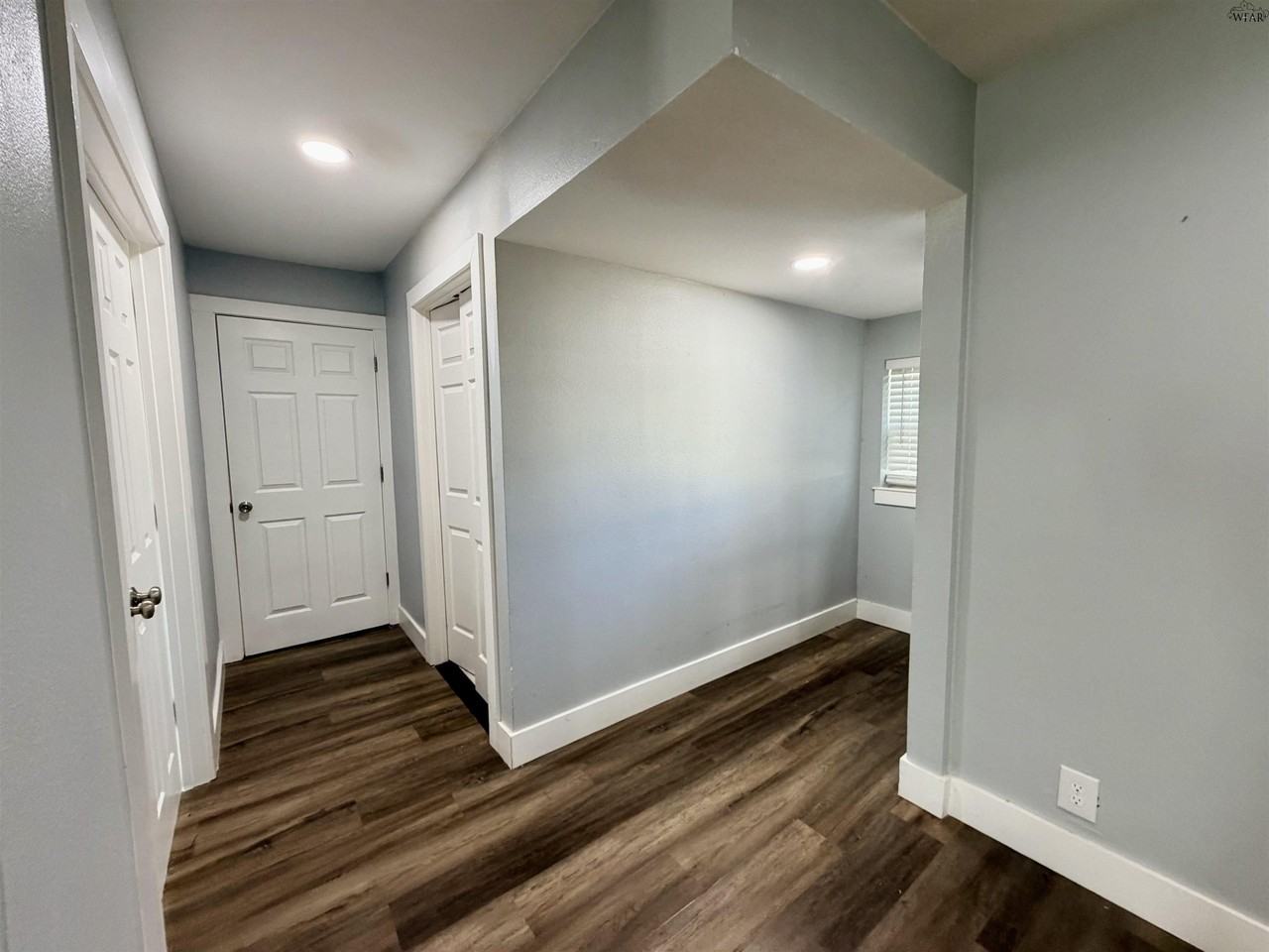 4117 Emerson St - Photo 2 of 33