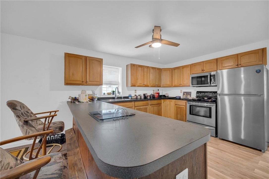 307 Moore Ave - Photo 5 of 50