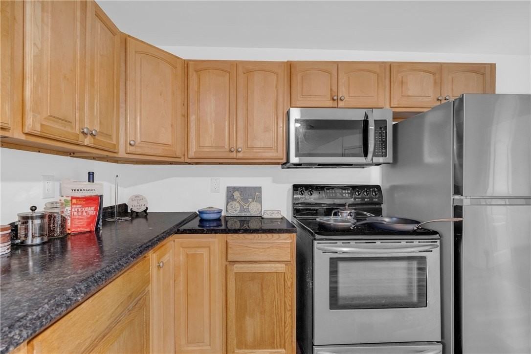 307 Moore Ave - Photo 7 of 50