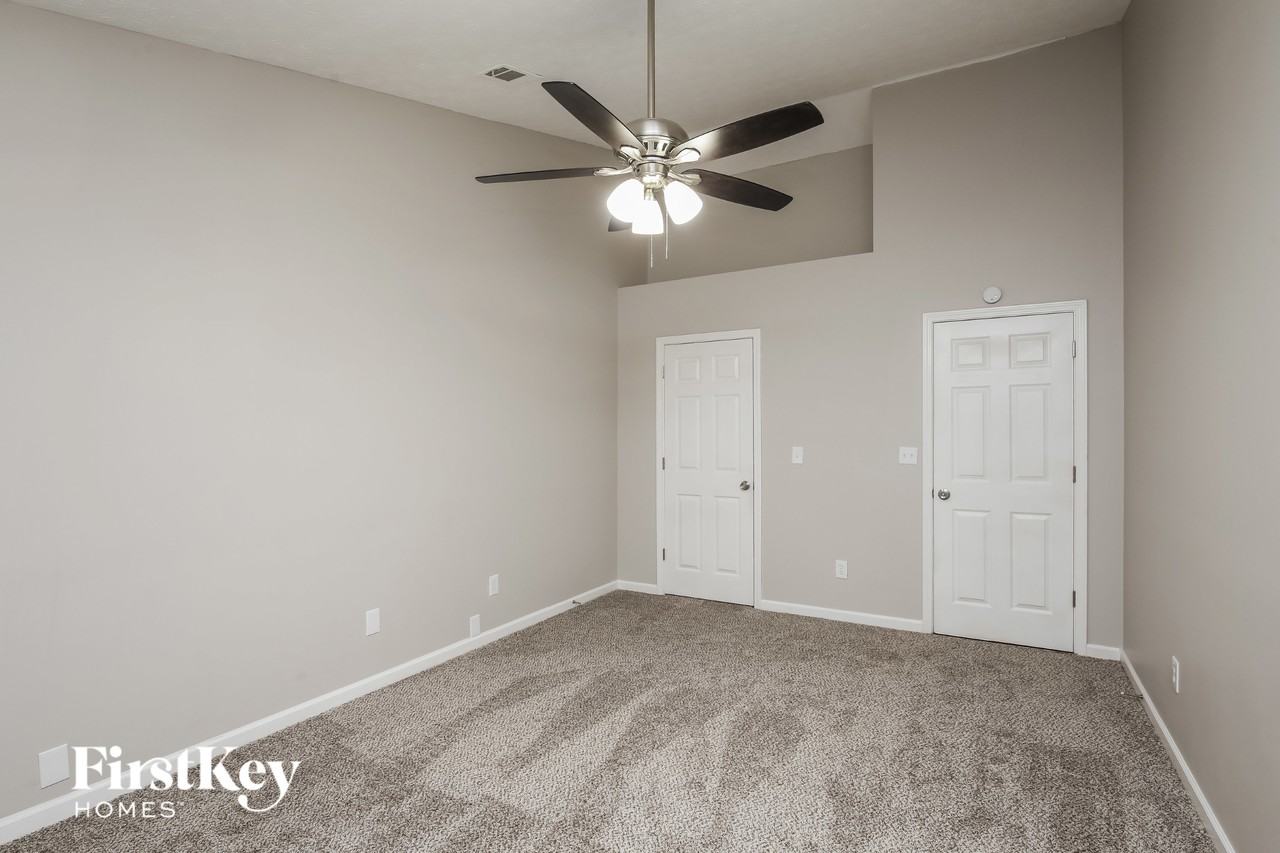 181 Clarion Rd - Photo 7 of 15