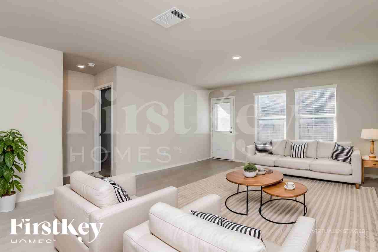 14030 Silos Mdws - Photo 6 of 20