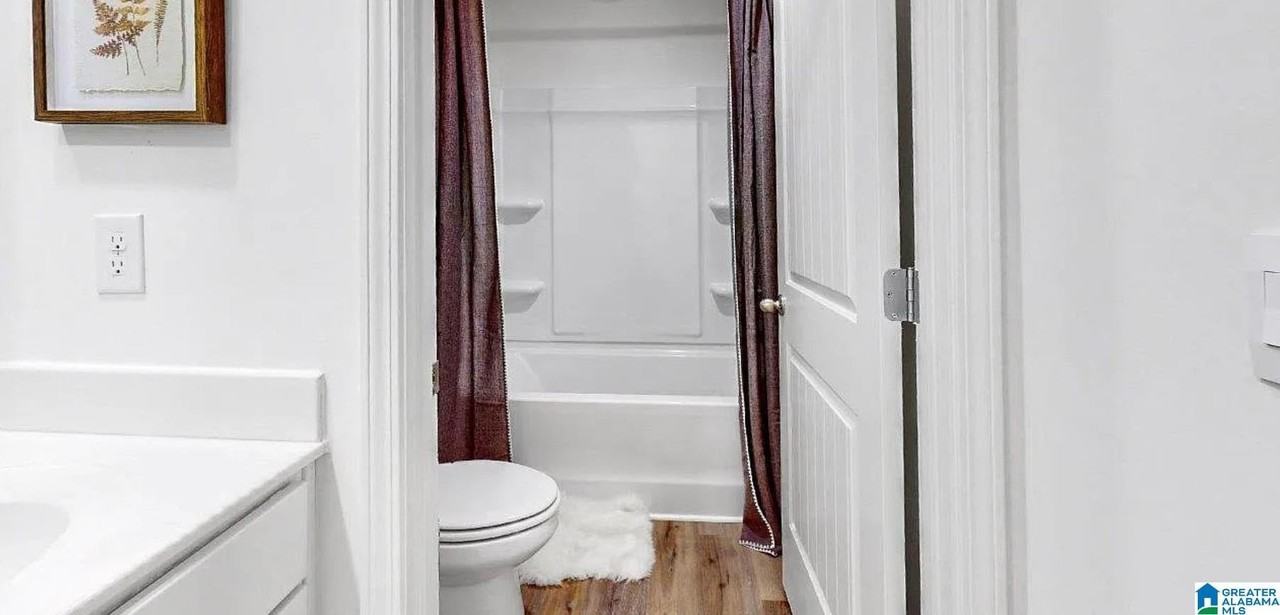 2037 Eaton Pl - Photo 4 of 16