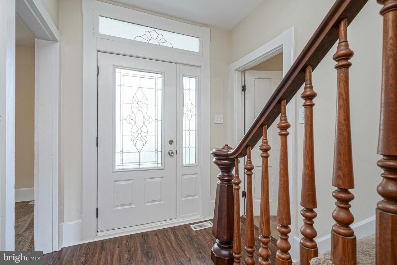 20 Dickinson St - Photo 4 of 34