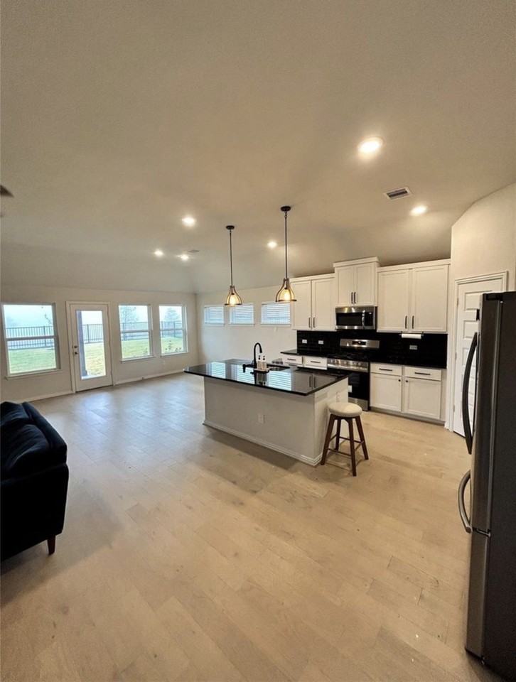 12218 English Mist Dr - Photo 3 of 11