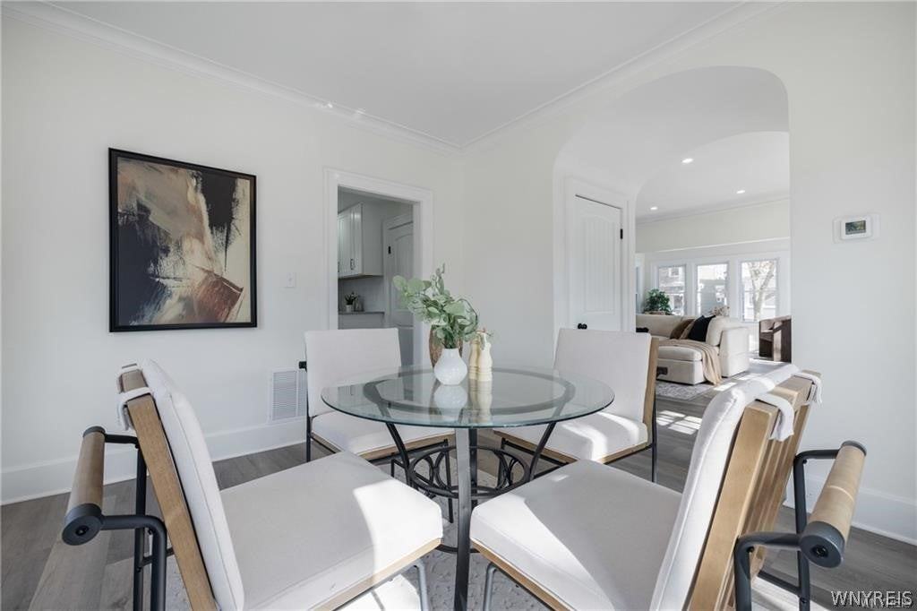 58 Montrose Ave - Photo 7 of 30