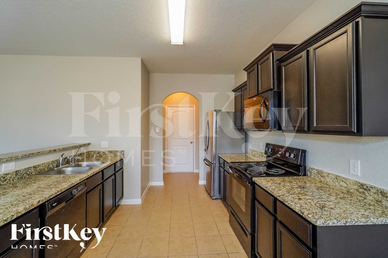 3442 Glacier Lk - Photo 6 of 18