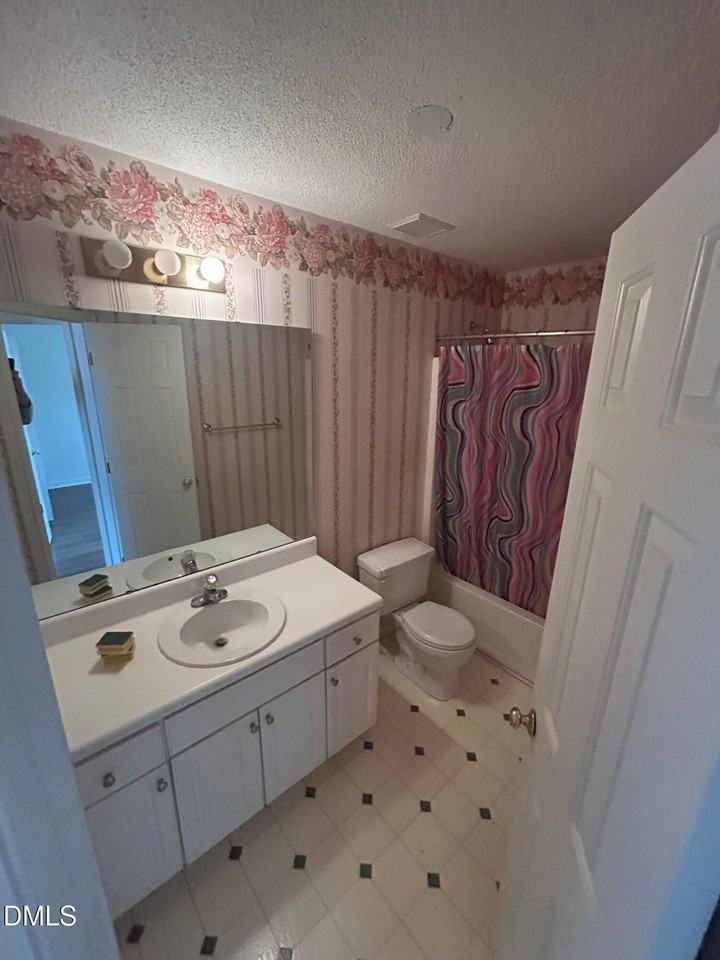 1506 Oakland Hills Way - Photo 2 of 13
