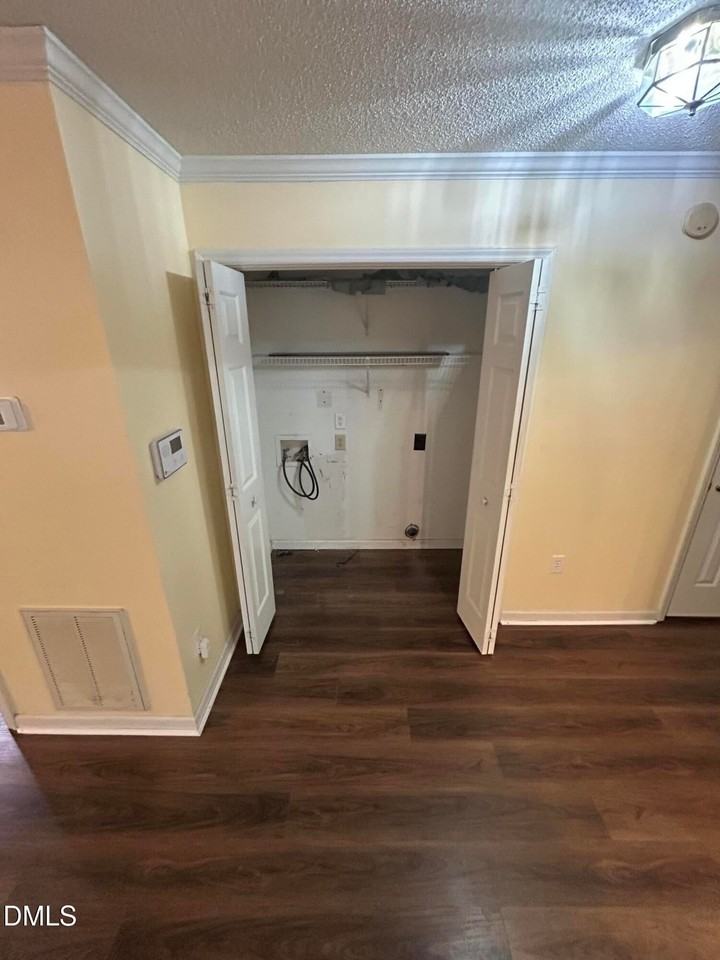 1506 Oakland Hills Way - Photo 7 of 13