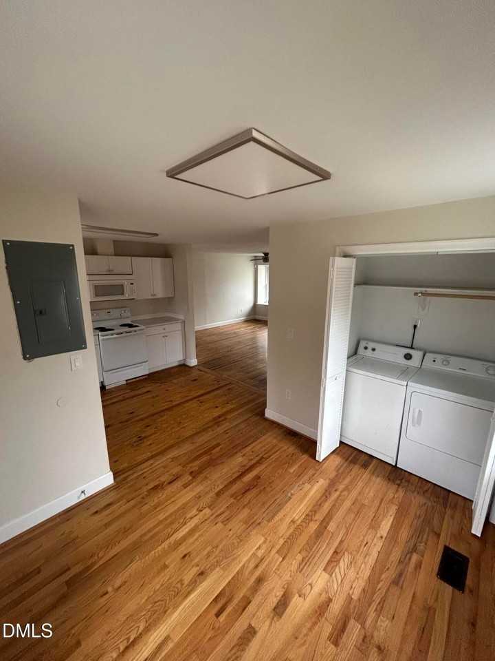 2736 Layden St - Photo 4 of 13