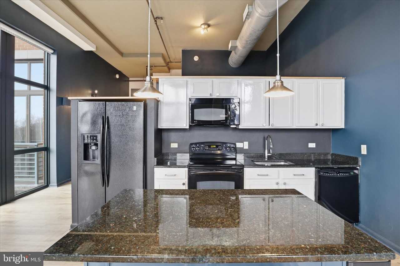 2720 S Arlington Mill Dr ##308 - Photo 6 of 26