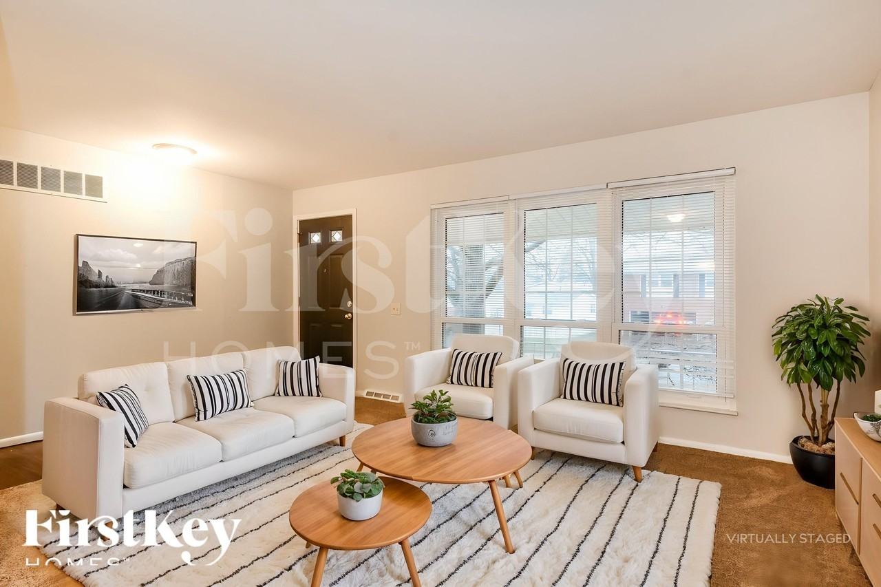 10522 Copperfield Dr - Photo 5 of 19