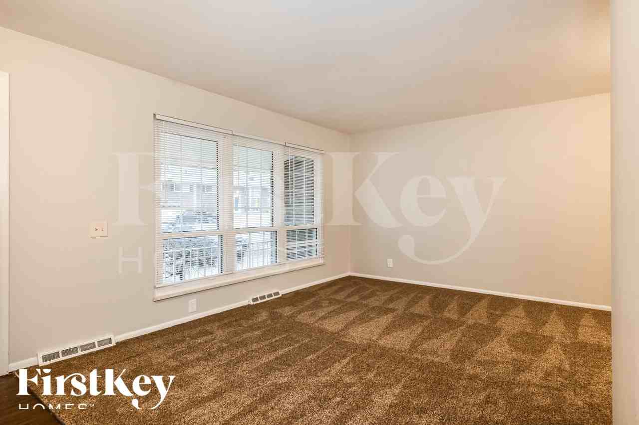 10522 Copperfield Dr - Photo 6 of 19