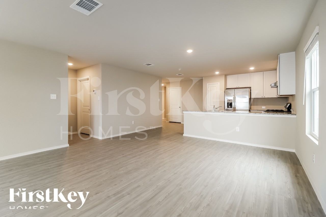 13124 Thyme Way - Photo 5 of 18