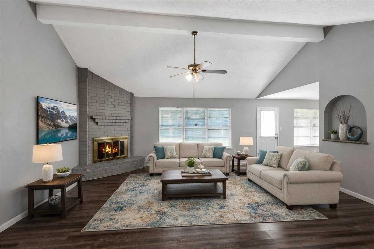 16962 Gleneagle Dr N - Photo 7 of 25