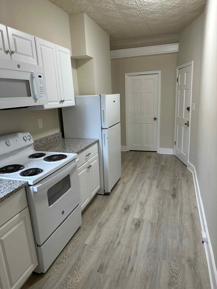 722 N Collington Ave - Photo 7 of 14