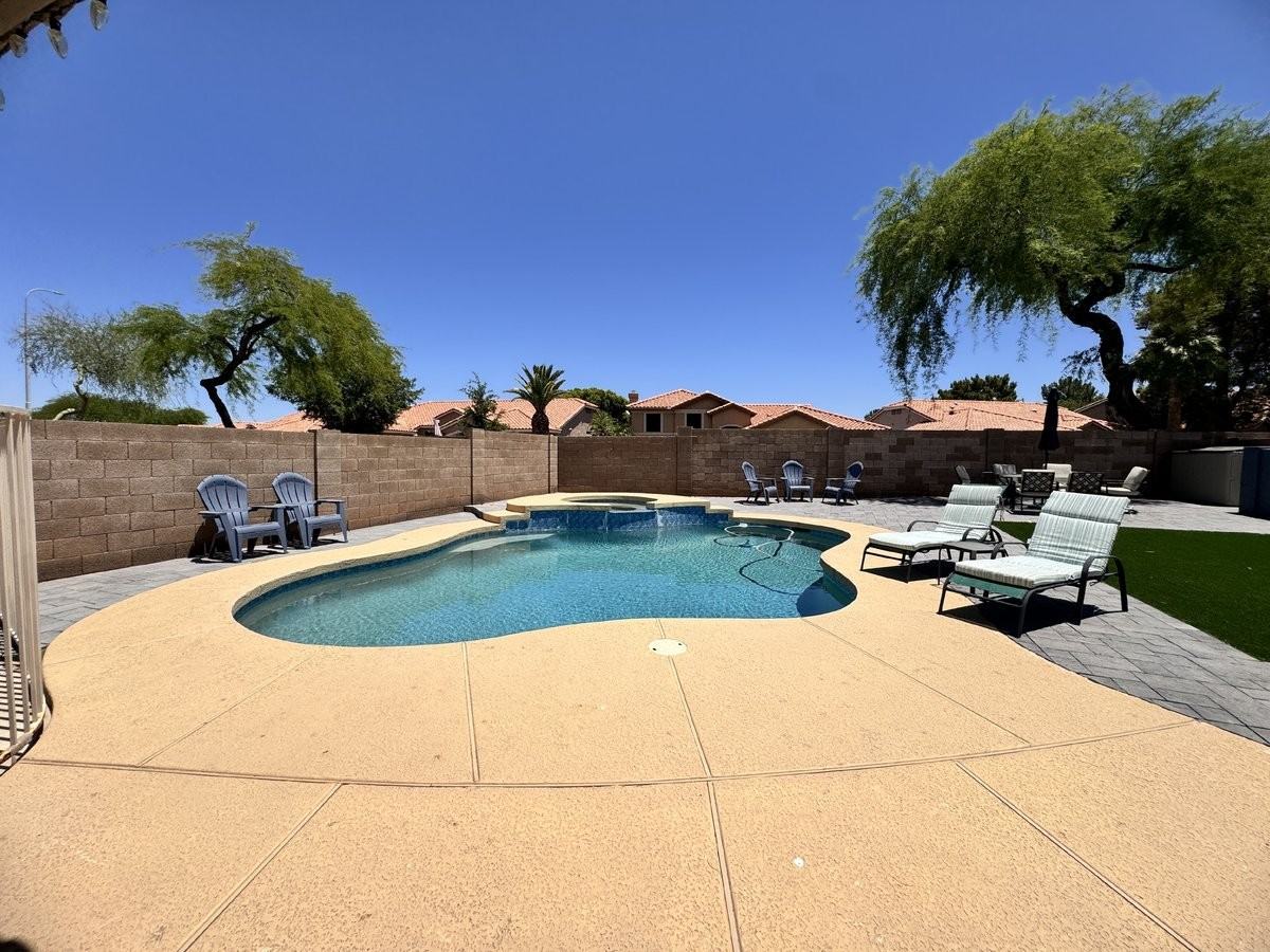 1461 S Cholla Pl - Photo 3 of 50