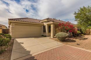 2856 E Augusta Ave - Photo 1 of 1