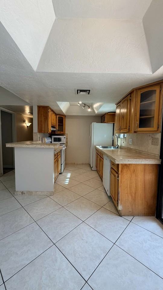 3809 E Sweetwater Ave - Photo 3 of 41