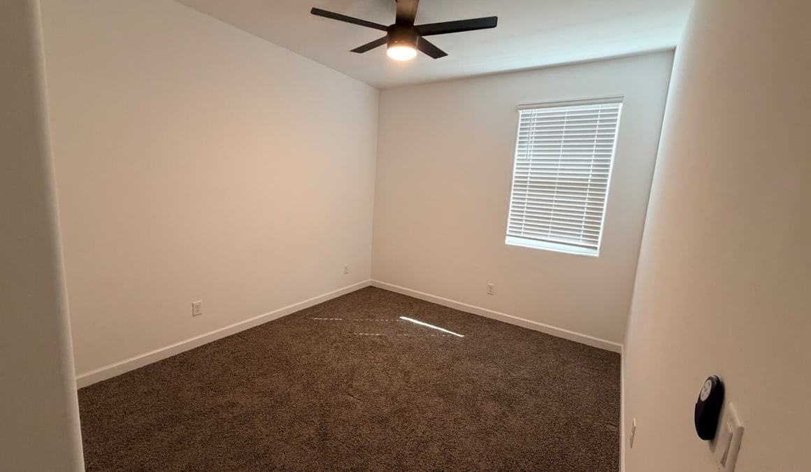 39990 W Sunland Dr - Photo 4 of 19