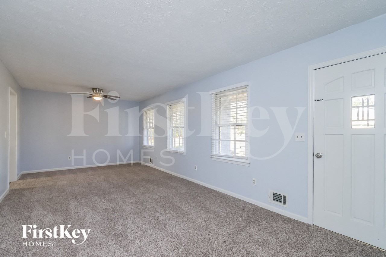 195 King David Dr Sw - Photo 3 of 14