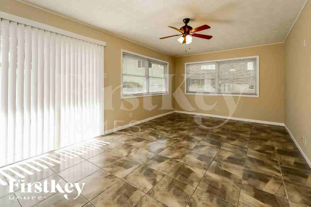 13420 Old Jamestown Rd - Photo 6 of 18