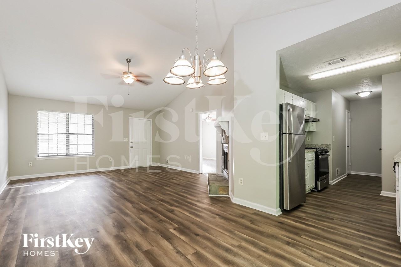 10485 Ace Ct - Photo 5 of 16