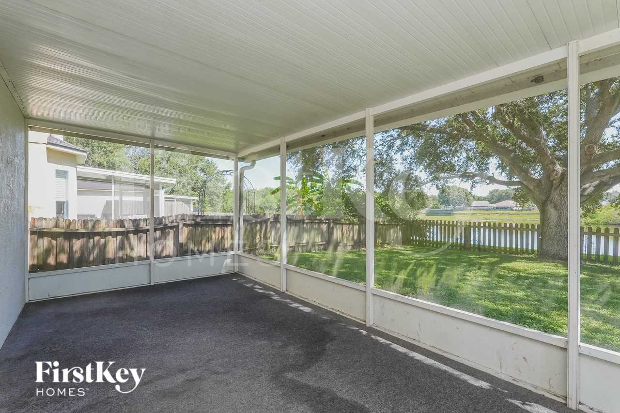 1044 Lake Shore Ranch Dr - Photo 7 of 18