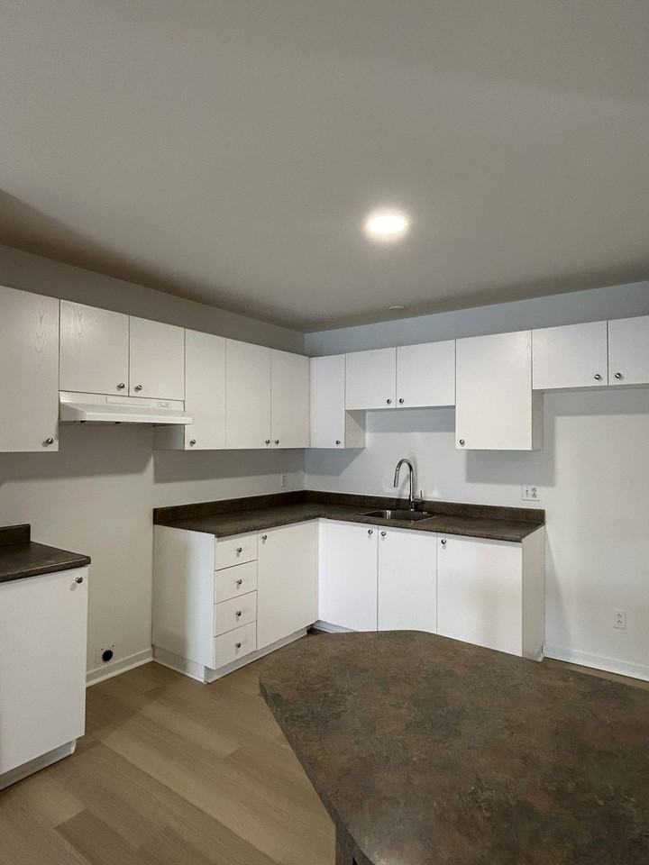 990 de la Visitation - Photo 3 of 9