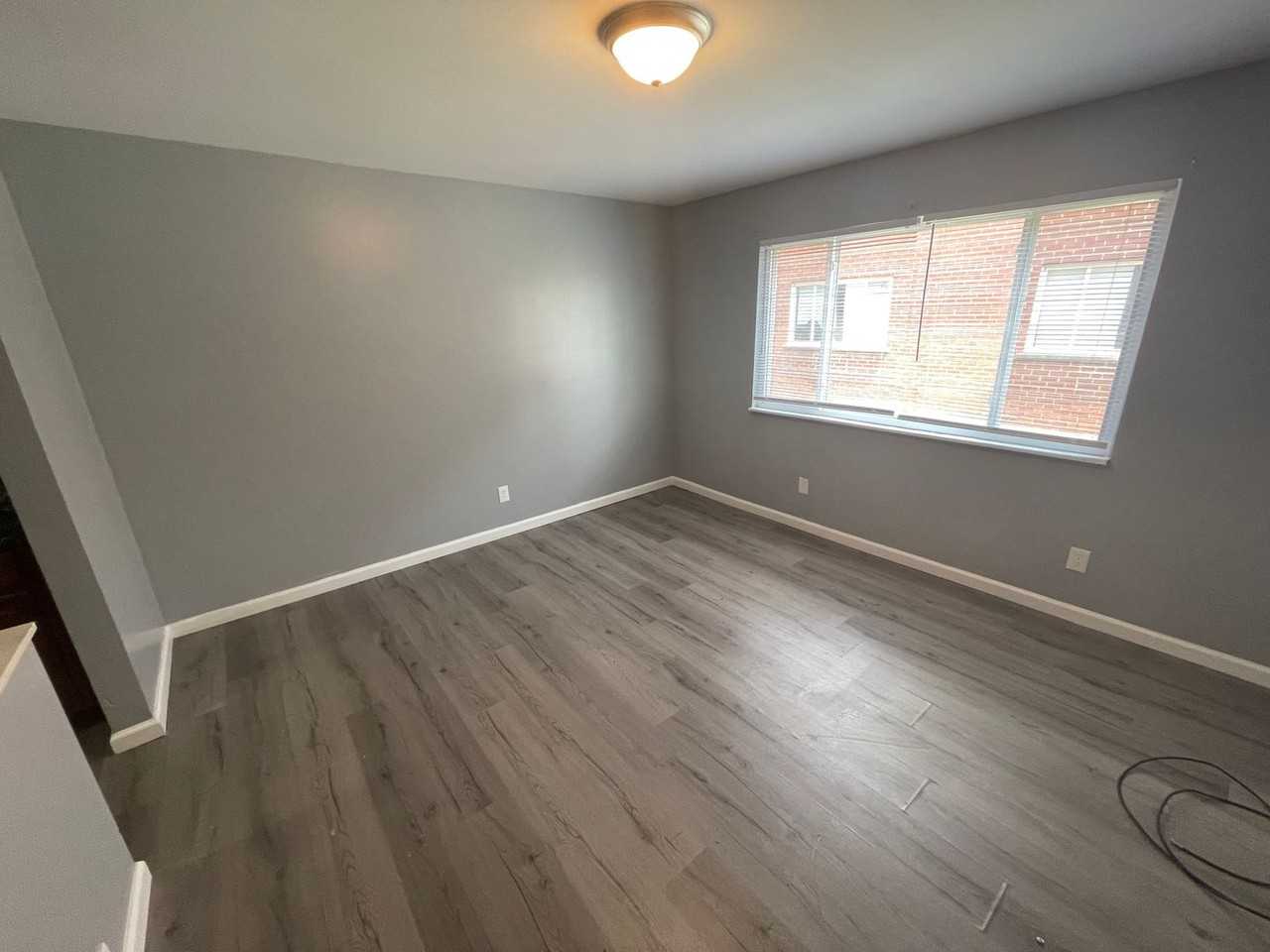 807-809 W. Courtois St. - Photo 5 of 17