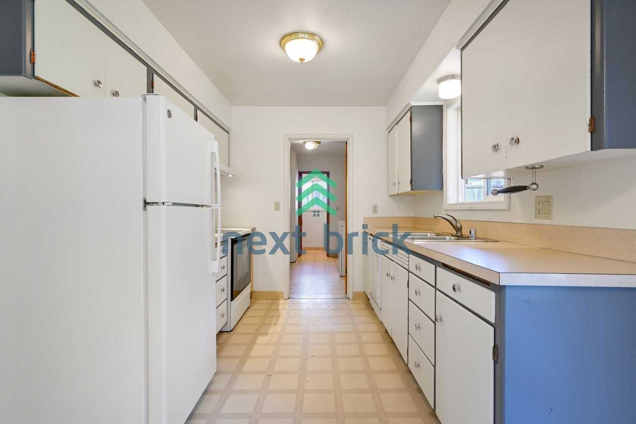 1823 83rd Ave Se - Photo 4 of 26