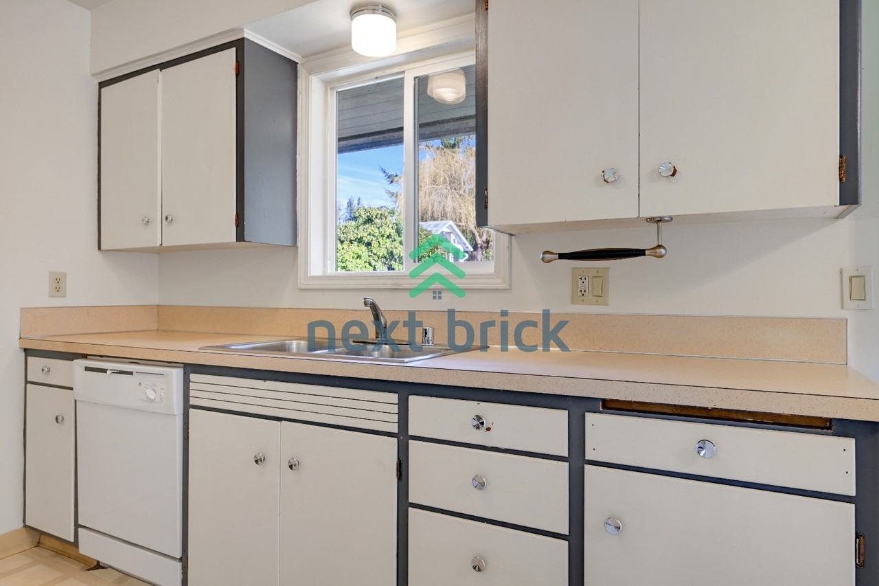 1823 83rd Ave Se - Photo 5 of 26