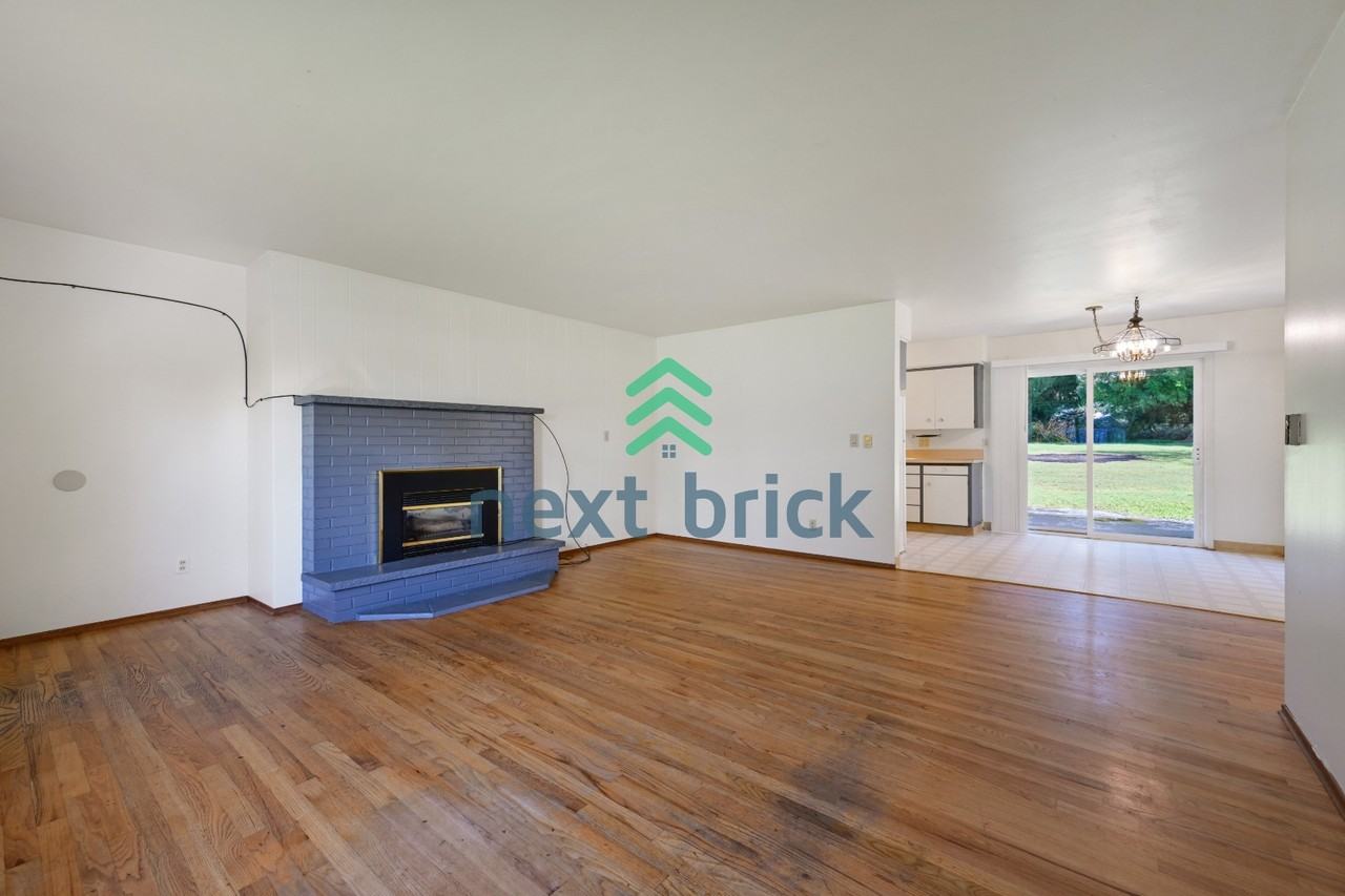 1823 83rd Ave Se - Photo 7 of 26